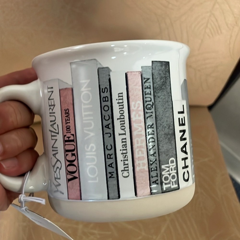 Fashion Designer Inspired Mug by Amanda Greenwood Art, new with tags - Picture 2 of 7